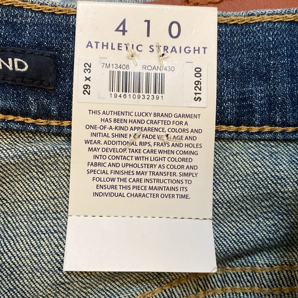 Men’s Lucky Brand 410 Athletic Straight Jeans 29W & 32L NWT - Picture 2 of 3